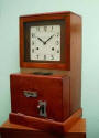 Pointeuse ancienne en bois NTR ( Nationnal Time Recorder ) Made in England 